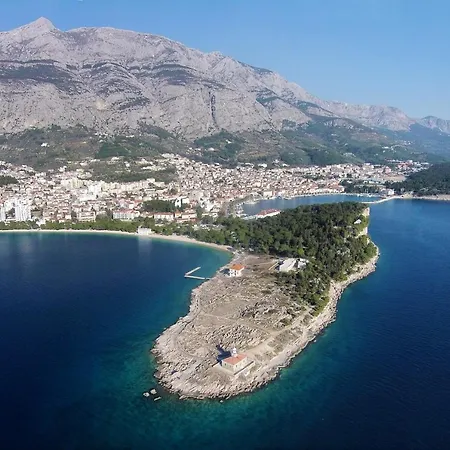 With A Parking Space - 13871 * Makarska